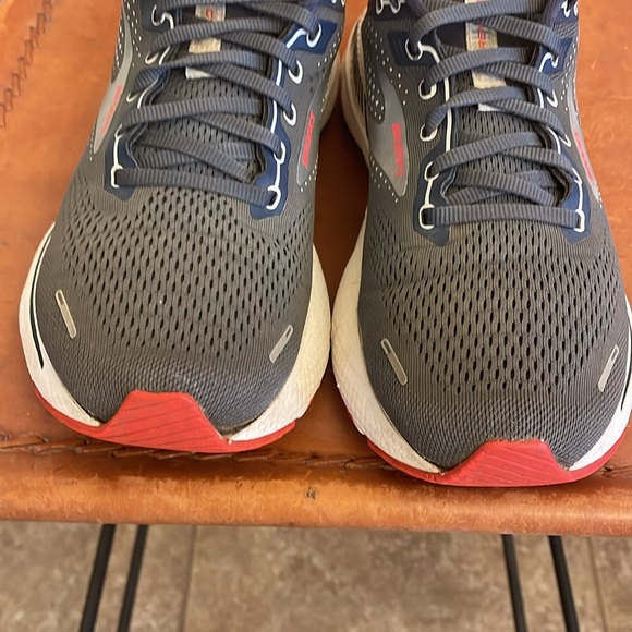 Brooks Athletic Shoes - Picture 3 of 8